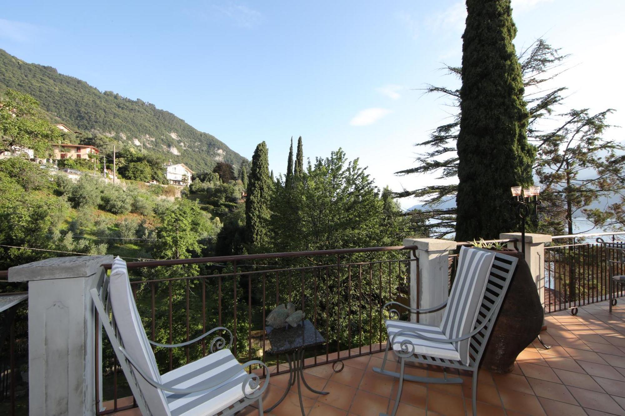 Limonta Wonderful Lake Front Appartment Near Bellagio מראה חיצוני תמונה